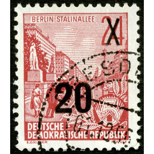 Timbre Oblitéré Deutsche Demokratische Republik, Berlin Stalinallee, 24, 20