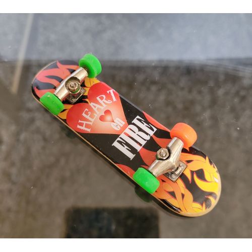 Mini Skateboard X Stuntz "Heart On Fire" 9,5 Cm