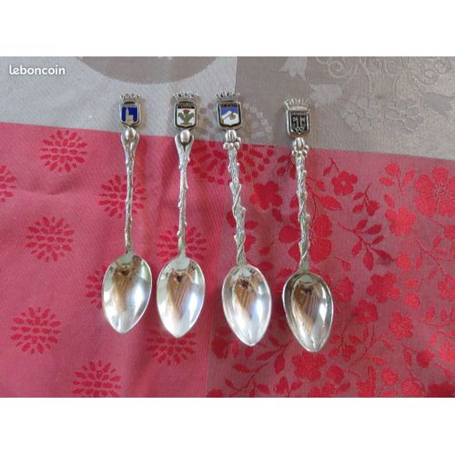 Lo De 4 Petites Cuillères Souvenirs