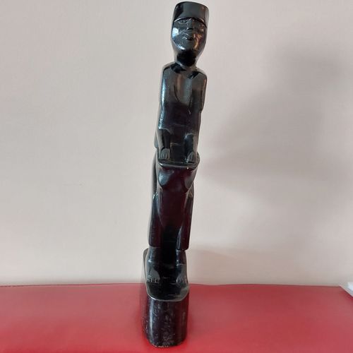 Statuette En Ébène