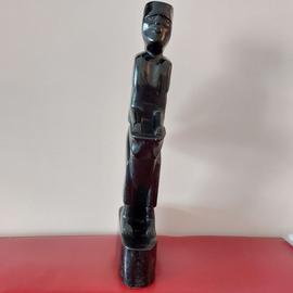 Statuette En Ébène