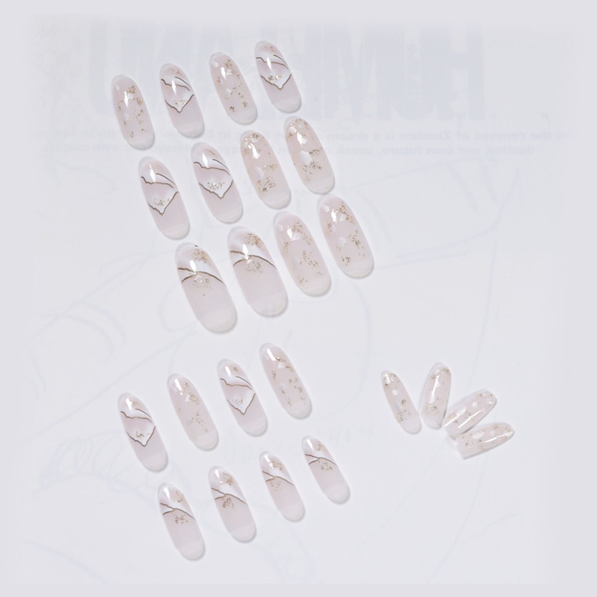 Faux Ongles Motif De Colline Nue Poudre D'or Longue Tenue Cl... - 3