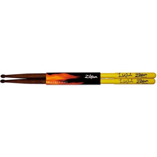 Trilok Gurtu Signature