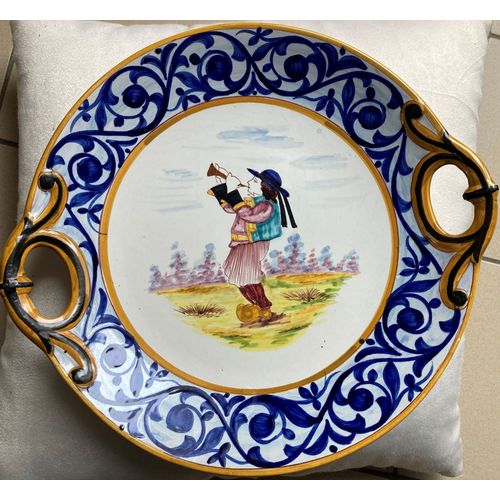 Assiette décorative peinte à la main - faïencerie Henriot de Quimper