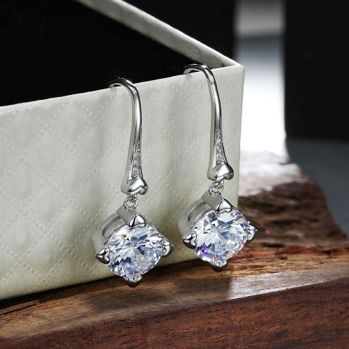 Boucles D'oreilles En Diamant Rond En Platine Boucles D'oreilles Pour Femmes