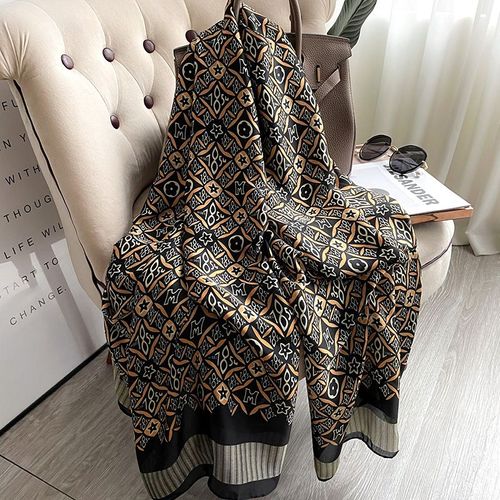 2022 Longue Écharpe En Soie Satinée Pour Femmes Grand Châle Sarong Serviette De Plage #Lvg2556