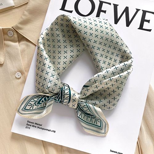 Echarpe Carrée En Soie Pour Femmes Chaudes Petit Foulard En Soie De Mûrier Petit Foulard En Soie #Lvg5932