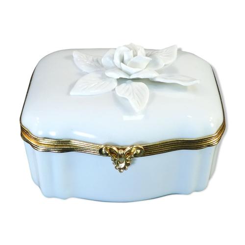 Bonbonniere Ou Petite Boite En Porcelaine Coquet Limoges Blanc