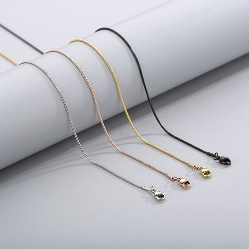 Collier De Chaîne De Serpent Rond En Acier Inoxydable Avec Chaîne De Placage Sous Vide 18k Quille Ronde Chaîne En Os De Serpent Lvn168