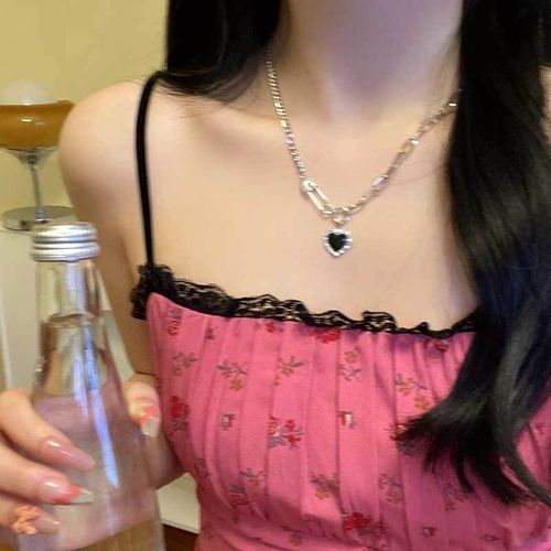 Collier D'amour Noir Broche Femme Perceuse Complète Ins Chaîne De Clavicule Rétro Lvn422
