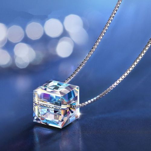 Collier En Sucre Aurora Pendentif En Cristal Autrichien Pendentif Hypoallergénique À Clavicule Courte Pour Femme Lvn4095