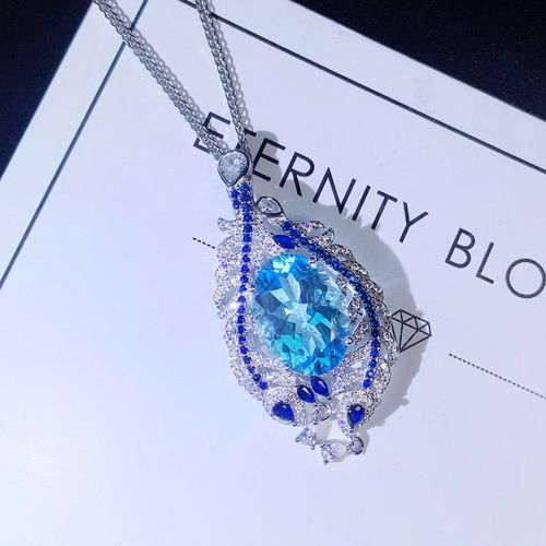 Bijoux Haute Définition Recommandés Pendentif Topaze Bleu Ciel Femme Collier De Plumes De Diamant À Haute Teneur En Carbone Micro-Serti Lvn4137