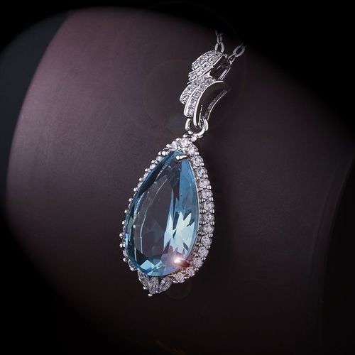 Collier Pendentif Goutte D'eau Synthétique Santa Maria Aigue-Marine Topaze En Or Blanc 18 Carats Avec Micro Diamants Diana Lvn4320