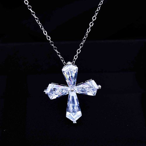 Collier Croix Diamant Super Flash À Haute Teneur En Carbone Pendentif Femme Ins Lvn4374