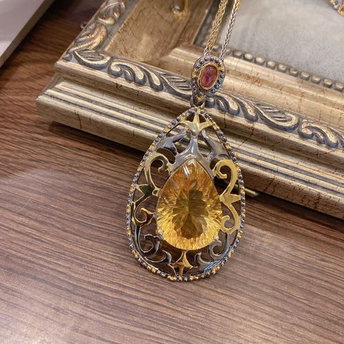 Design Incrusté Imitation Citrine Naturelle Pendentif Vintage Découpe Goutte D'eau À Facettes Collier Lvn4558