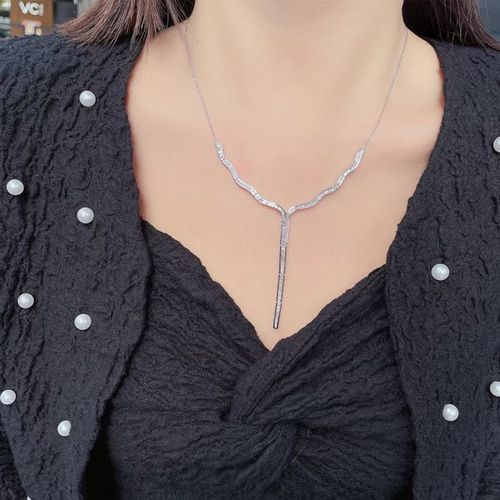Collier De Diamants À Haute Teneur En Carbone En Forme De Y Plaqué Or 18 Carats Féminin De Concepteur Recommandé Lvn4805