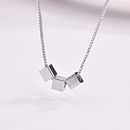 Collier En Argent Sterling Plaqué Argent Corps Nu Pour Femme Pendentif Carré Chaîne De Clavicule Collier Court Doux Pour Femme Lvn4919