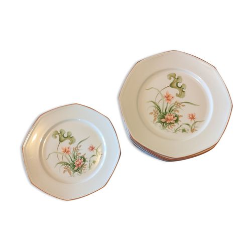 12 Assiettes Plates En Porcelaine De Sologne Rose