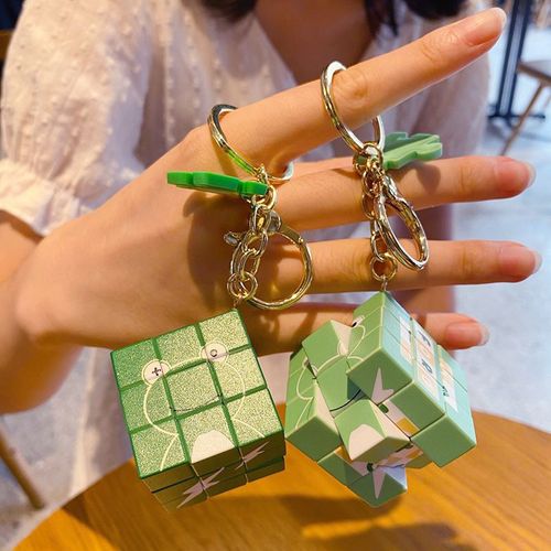 2pcs Grenouille Puzzle Troisième Ordre Rubik's Cube Porte-Clés Décompression Petit Jouet Sac Pendentif