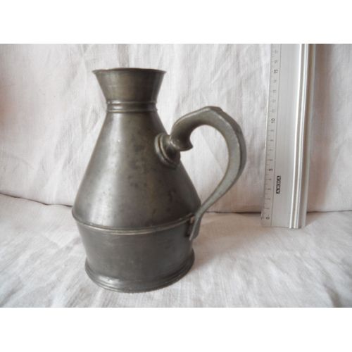 Vase Pichet Ancien Étain 1 Anse Hauteur 14.5 Cm Base 9 Cm