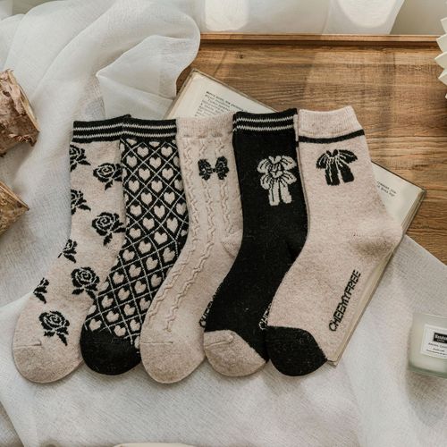 Chaussettes Mi-Mollet Femme Marée Épaississement Chaussettes En Laine Chaude Automne Arc Amour[5 Paires Au Hasard]