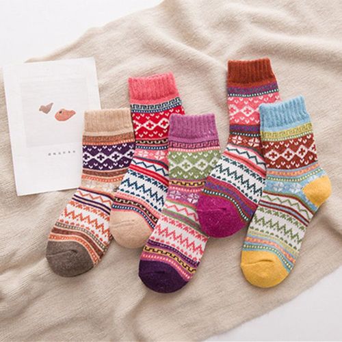 Chaussettes Pour Femmes Mi-Mollets Épaissies Chaussettes Chaudes En Éponge Chaussettes De Sol Pour La Maison Chaussettes En Fausse Laine À Fleurs[5 Paires Au Hasard]