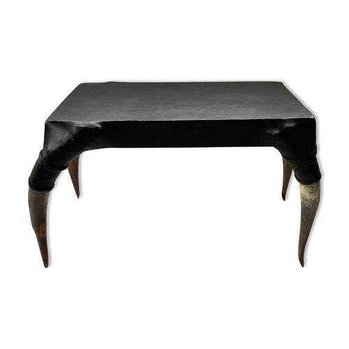 Table En Cuir Antique Cowhorn 19011914 Noir