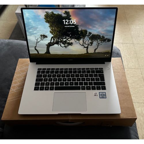 Huawei Matebook D15 - 15.6" Intel Core i3 - Ram 8 Go - SSD 256 Go