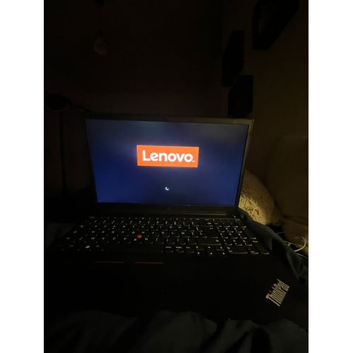 Lenovo ThinkPad E15 Gen 2 - 15" Intel Core i3 - 2.4 Ghz - Ram 16 Go - DD 256 Go