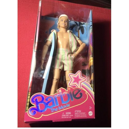Ken - Barbie Le Film Poupée Mannequin Articulée Look Plage Et Planche De Surf. 