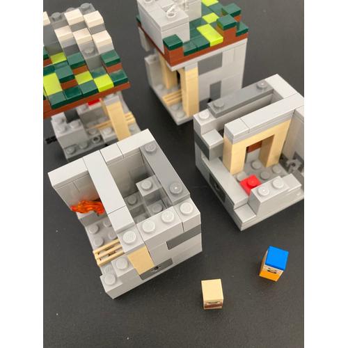 Lego 21105 Minecraft Micro World Le Village