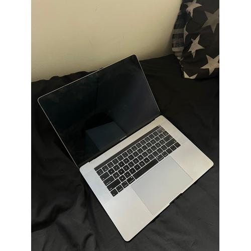 Apple MacBook Pro 15" M1 - Ram 16 Go - SSD 128 Go