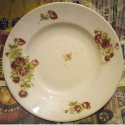 Vintage - Plat Creux - Porcelaine De " Limoges " - Petites Fleurs Rouges