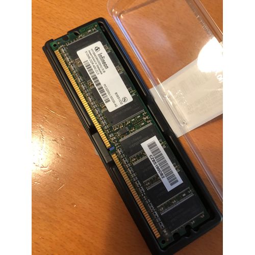 2 barrettes mémoire 2x512 Mb PC 3200 DDR400 Infineon
