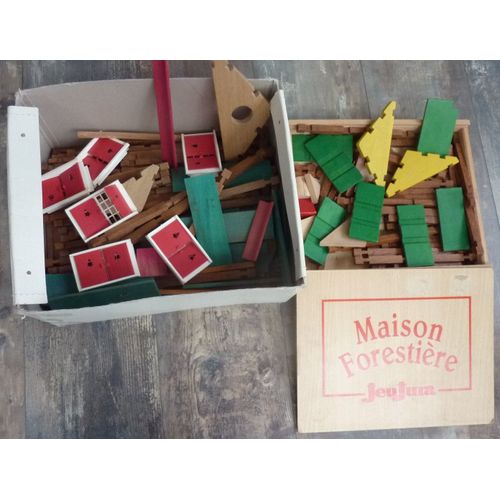 Ancien Jeu De Construction Vintage Tout En Bois : Maison Forestière De Chez Jeujura : 289 Pièces En Bois + Une Boite En Bois Jeu Jura