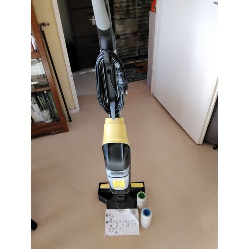 Vente Aspirateur + laveur vapeur KARCHER FC5 filaire peu servi