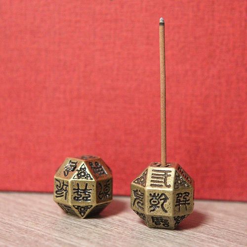 Porte-encens en forme de polygone et de dés, Figurine de personnage chinois ancien, artisanat créatif en laiton, jeu de bureau, ornements de jouets