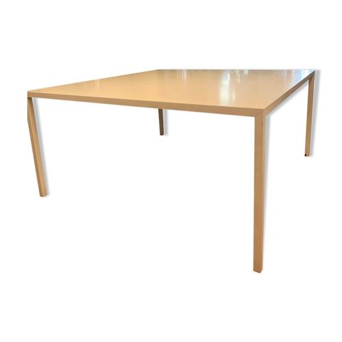 Table Blanche En Rsine Acrylique De La Marque Tense Blanc