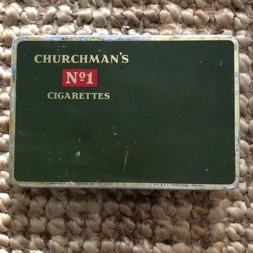 Boite Métal Churchman's N°1 Cigarettes Collector Vide