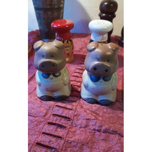 Magnifique Salière Et Poivrière Hippopotame En Grès Hauteur 7,5 Cm Assise 5cm 