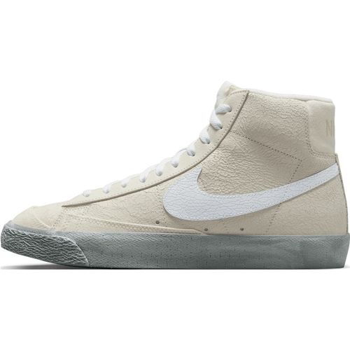 Baskets Nike Blazer Mid' 77 Se Pour Blanc