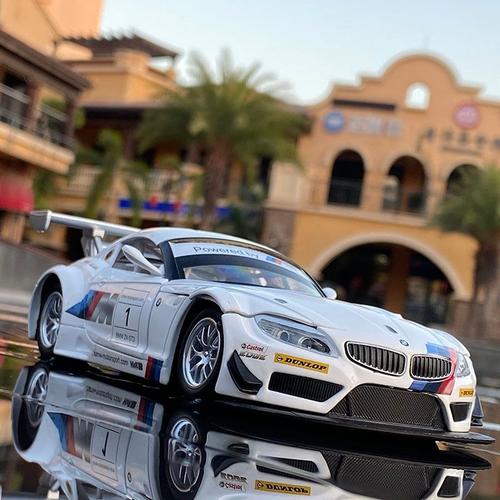 couleur Z4 Blanc BMW 3.0 CSL Hommage R Le Mans, roues libres, haute lumière, modèle de voiture de Sport, jouet moulé sous pression, réplique Miniature en alliage métallique, 1:24