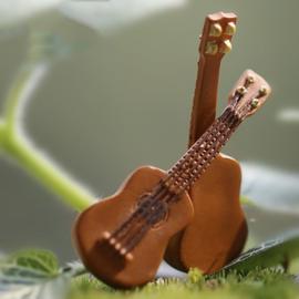 Figurine Mini guitare, Instrument de musique, petite Statue, petit  artisanat, ornement, figurines Miniatures, décoration de bureau, de chambre  à domicile, 4 pièces