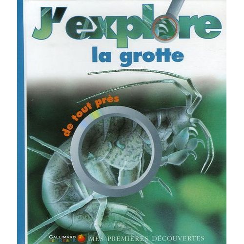 J'explore La Grotte De Tout Près