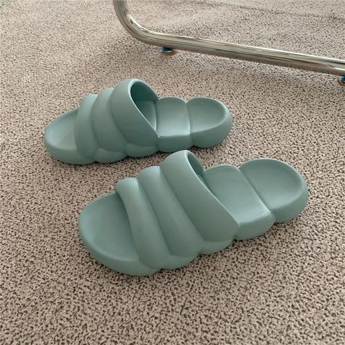 Sandales Pour Hommes Et Pantoufles Pour Femmes