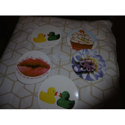 Cartes Postales Rondes 12cm Divers Motifs Serie 3 Alexandra Diffusion
