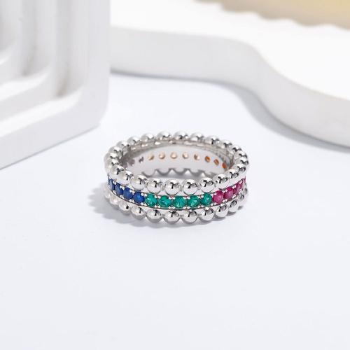 Blanc Sort Créréement Ronnement Colonne Colored Zircon Empilable Ring S925 Silver Female Ring Europe Et American Fashion