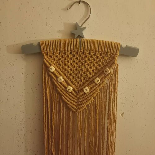 Macrame tenture murale prenom Gaspar cintre étoile