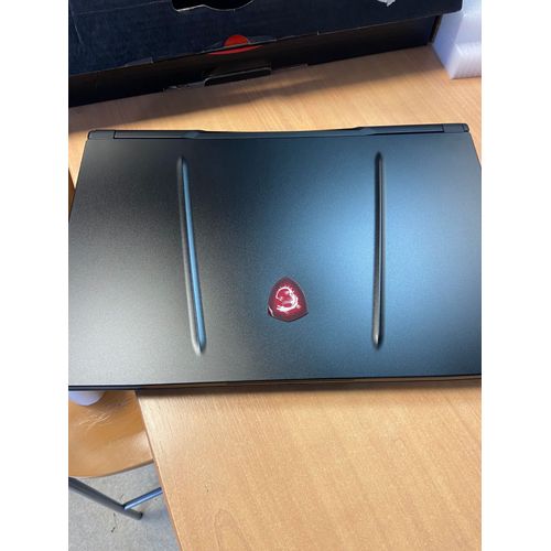MSI GP75 Leopard 10SFSK-225FR - 17.3" Intel Core i7-10875H - 2.3 Ghz - Ram 16 Go - SSD 2 To