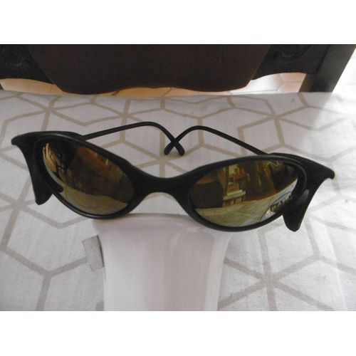 Lunette De Soleil Monture Noire Verre Ovales Taille Unique Protection Uv 400 Farbel 111